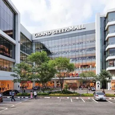 Grand Serpong Mall, surga belanja, jelajahi kejutan, pusat perbelanjaan, hiburan keluarga, belanja tanpa batas, atraksi unik, destinasi belanja, tempat nongkrong, pengalaman berbelanja, acara menarik, tenant eksklusif, kuliner bervariasi, fashion terkini, promo terbaru, gaya hidup, spot fotografi, fasilitas lengkap, peta lokasi, akses transportasi, rekomendasi tenant, tempat hangout, kegiatan seru, komunitas lokal, penawaran menarik, tips belanja, ulasan pengunjung, informasi tenant, wahana permainan, tempat makan, pusat gaya hidup, aktivitas akhir pekan, berita terbaru, update acara, fasilitas parkir, keamanan mall, event spesial, panduan belanja, informasi diskon, shopping experience, sosial media mall, jam operasional, pengalaman kuliner, inspirasi fashion, tempat favorit, aktivitas keluarga, pusat hiburan.